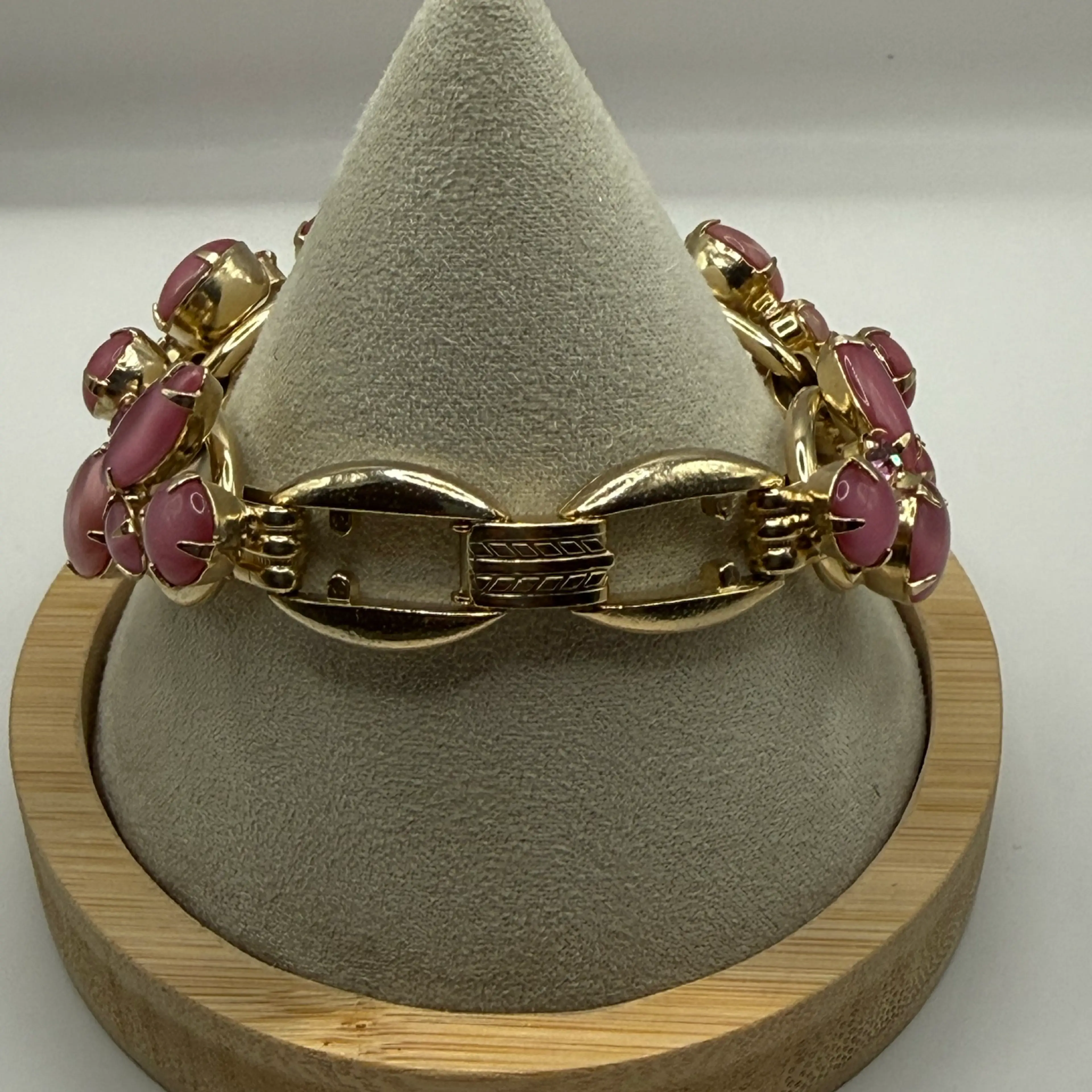 Image 4 of 4
