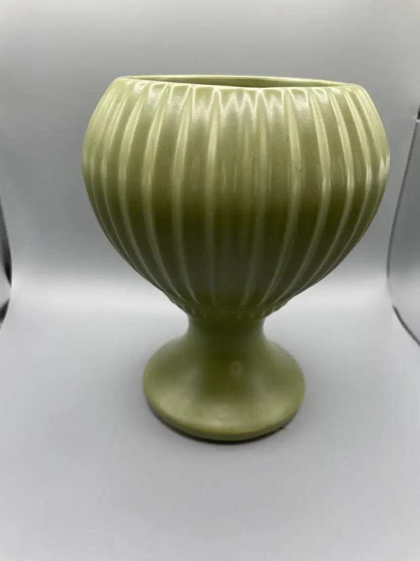 Econo Line Planter Olive Green