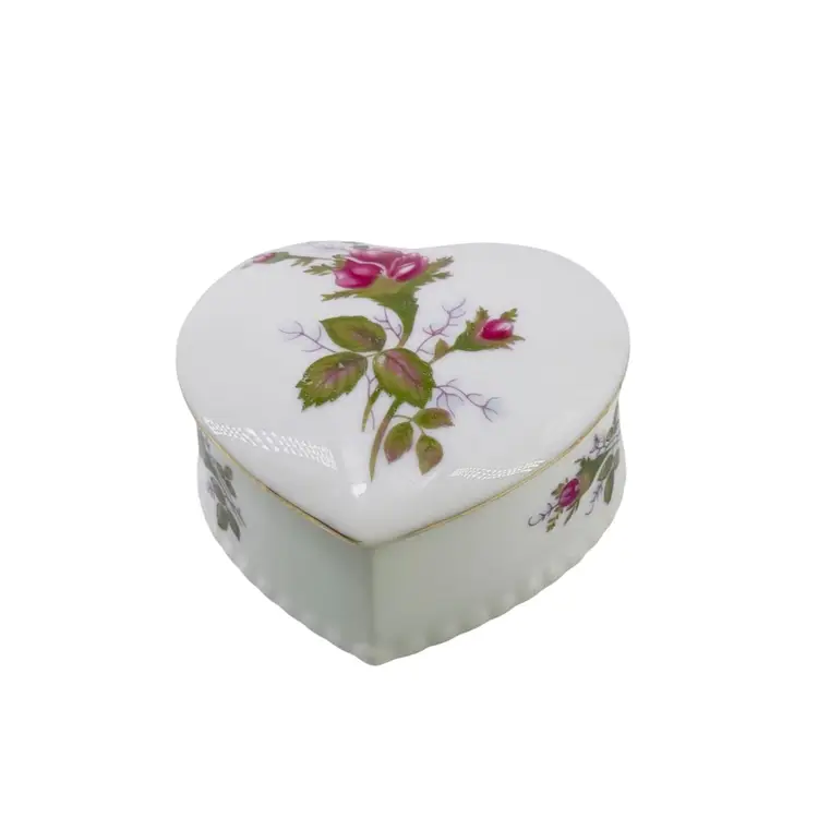 Heart Trinket Box
Pink Moss Rose & Gold Trim
Porcelain  - Japan