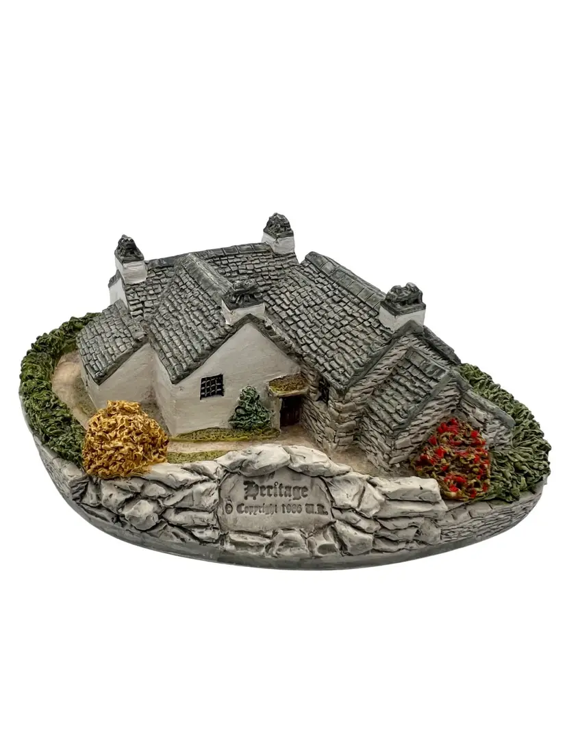 Heritage 1986 UK Stone Cottage Figurine Collectible Display Piece 6.5"