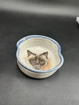 Vintage Pottery Dish With Cat