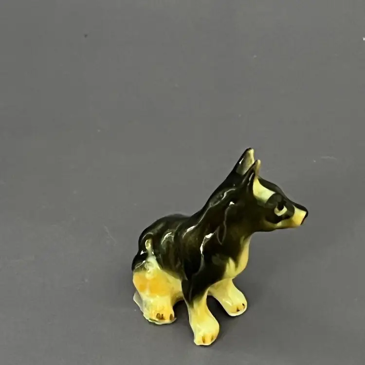 Vintage Ceramic German Shepherd Mini Figurine Sitting Dog