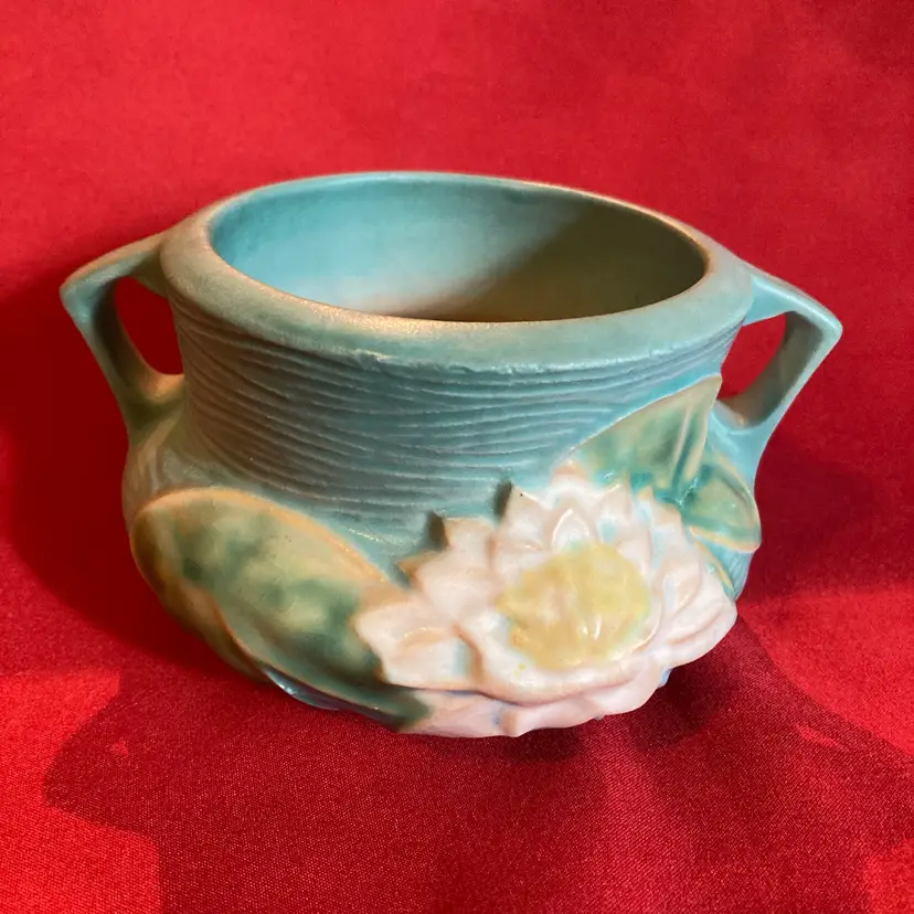 30. VTG 1930’s Roseville #663 “Water Lily” Squat Vase