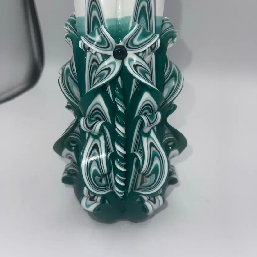 Zlata Retro Dipped Hand Carved Pillar Style Candle Green & White Home Decor