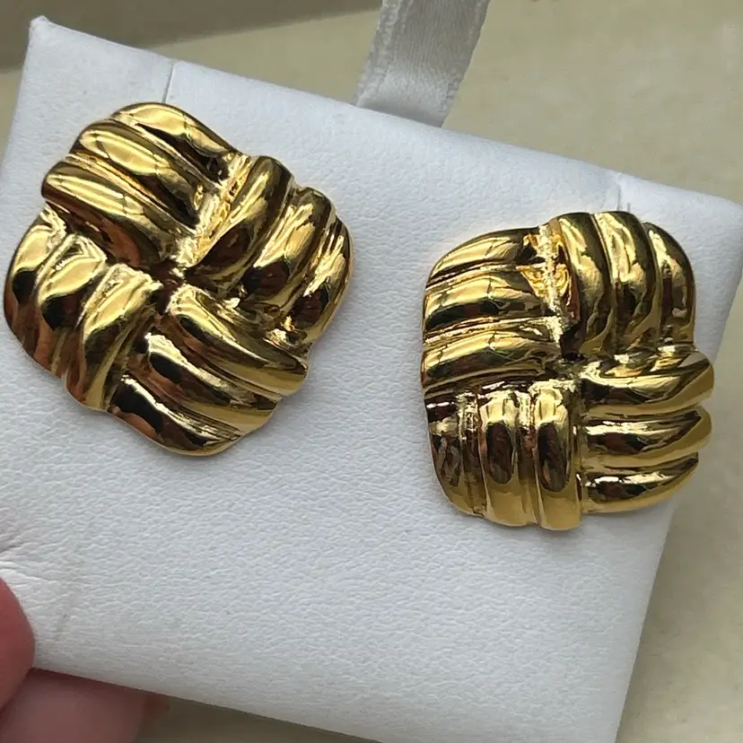 NEW 24K Gold Plated Mayamar Square Braided Stud Earrings 1” Mexico