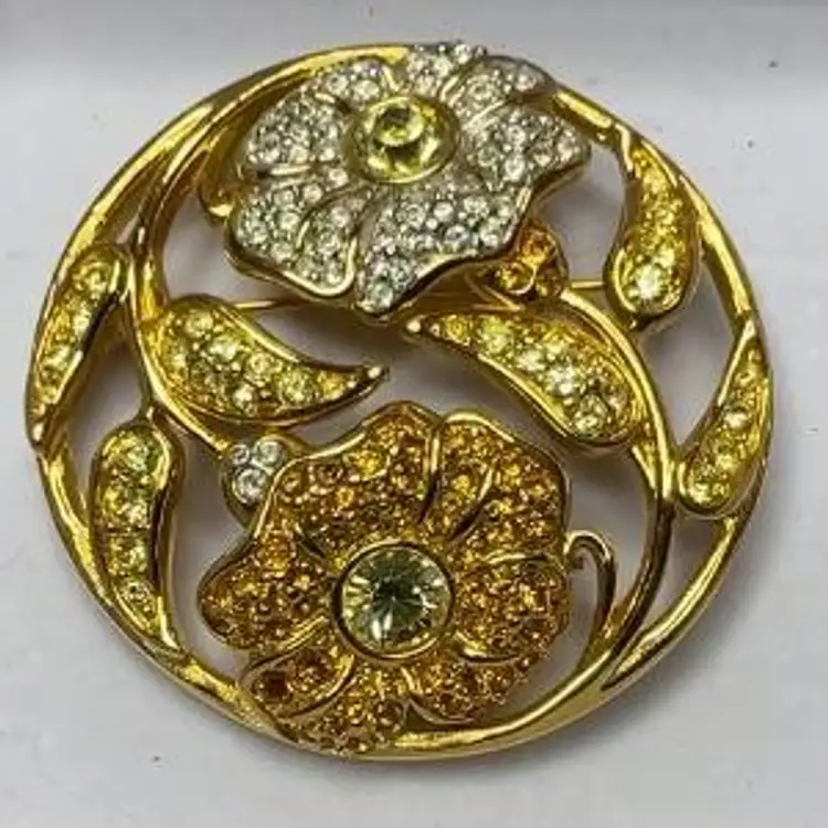 Swarovski  2001 Limited Edition Tranquility Flower Brooch
