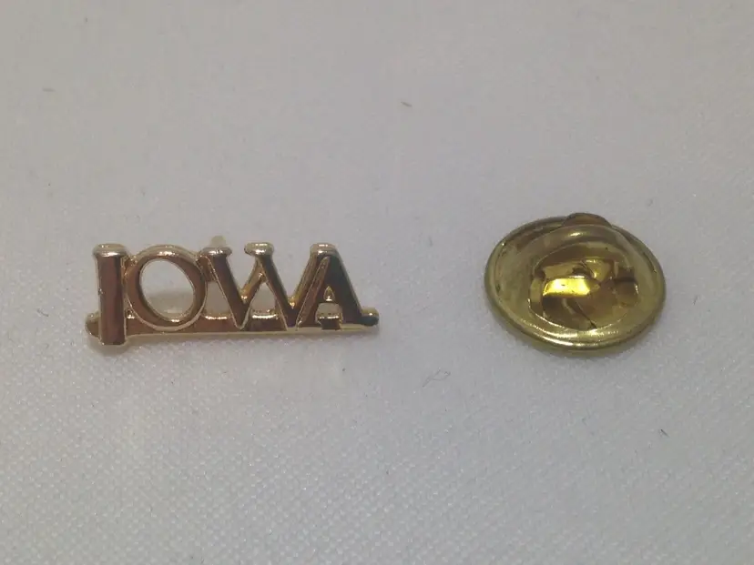 Iowa State Lapel Hat Pin Tie Tac Tack Gold Tone Vintage