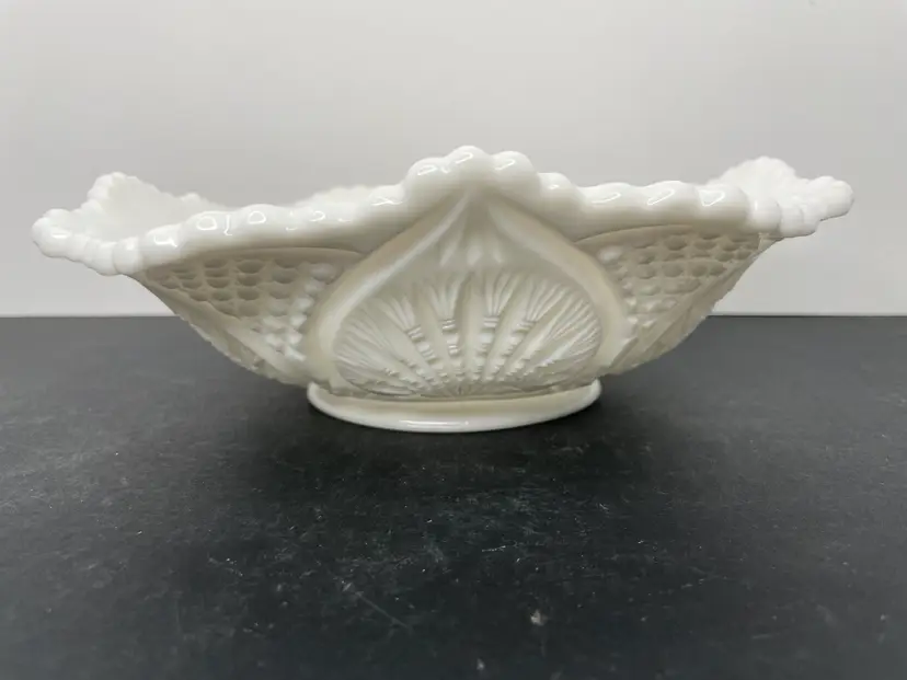 Vintage Milk Glass Saw Tooth Scalloped Edge Bowl Frond And Bamboo Pattern