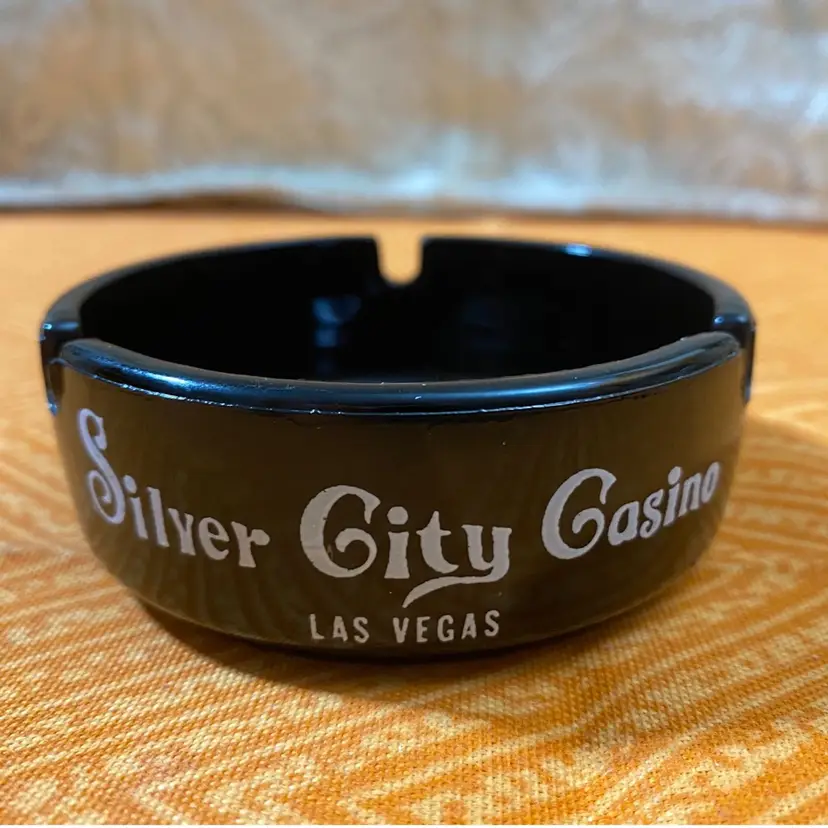 Vintage Las Vegas Silver City Casino Black Milk Glass Ashtray