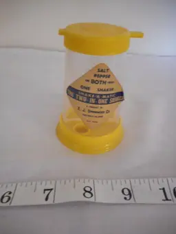 Vintage Yellow Plastic all in one Salt & Pepper Set