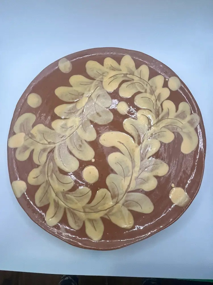 Vintage 90s Italian Studio Pottery Redware Floral Plates Hand Painted 9” CHIP