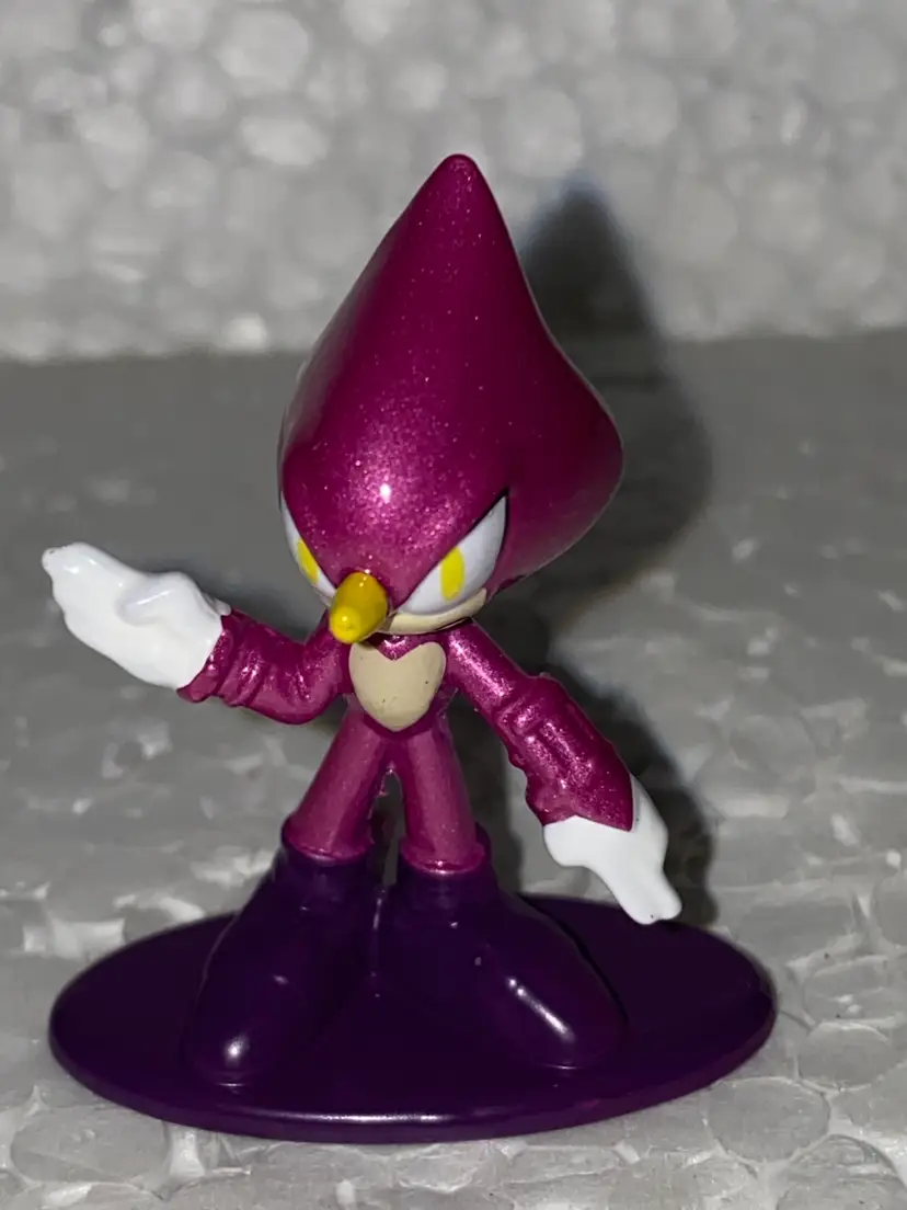 #05- Sonic The Hedgehog New Old Stock Diecast Metal Collector Figurine As Pictured