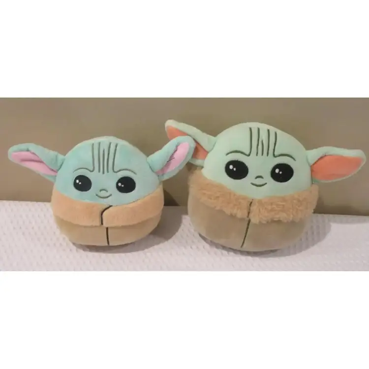Lot of 2 Star Wars Plush Yoda Small (one is Squishmallow) Toys
