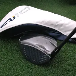 NEW TaylorMade Qi10 Driver with Headcover