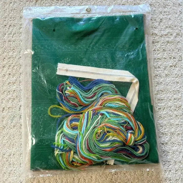 Vintage Bucilla Creative Needlecraft Nature's Patterns Pillow Crewel Kit 2190 NEW Rare