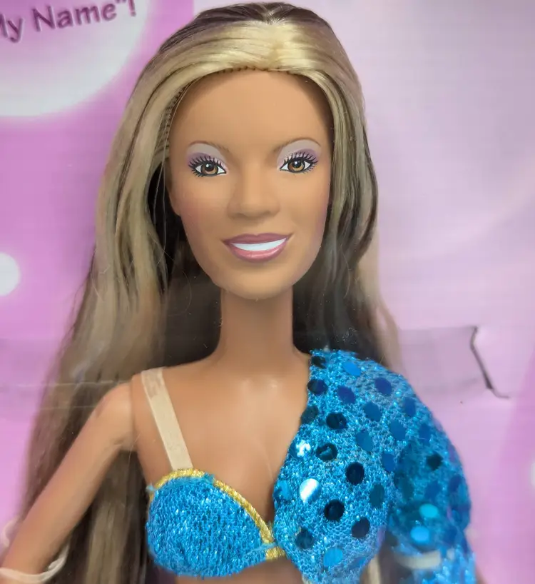 Destiny's Child Beyoncé Doll 2001 Grammy Awards Blue Outfit Hasbro NRFB Vintage Celebrity Fashion Doll Collectible toy