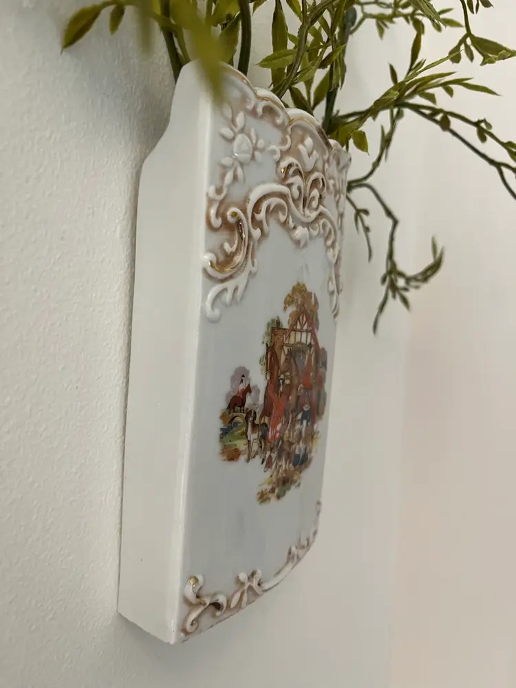 Ceramic Wall Pocket