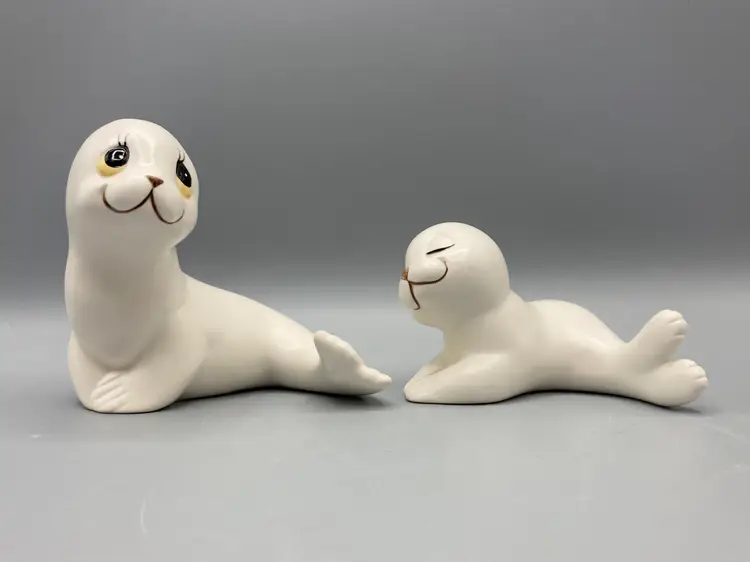 Oxford Mom and Baby Seals - Made in Mexico