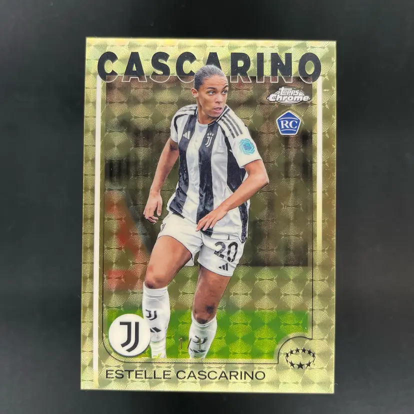 Estelle Cascarino 2024/25 Topps Chrome UWCL Superfractor 1/1 Juventus Soccer Card