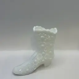 Vintage-Fenton White Milk Glass Daisy & Button Healed Ladies Boot/Shoe