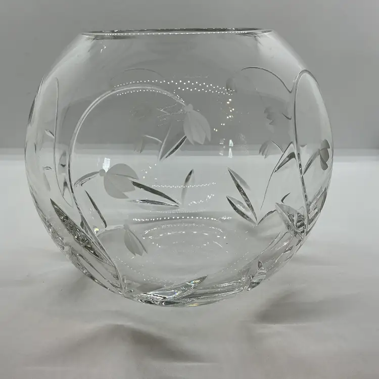 Tiffany & Co. Josef Riedel Snowdrop Etched Clear Crystal Flower Rose Bowl Vase