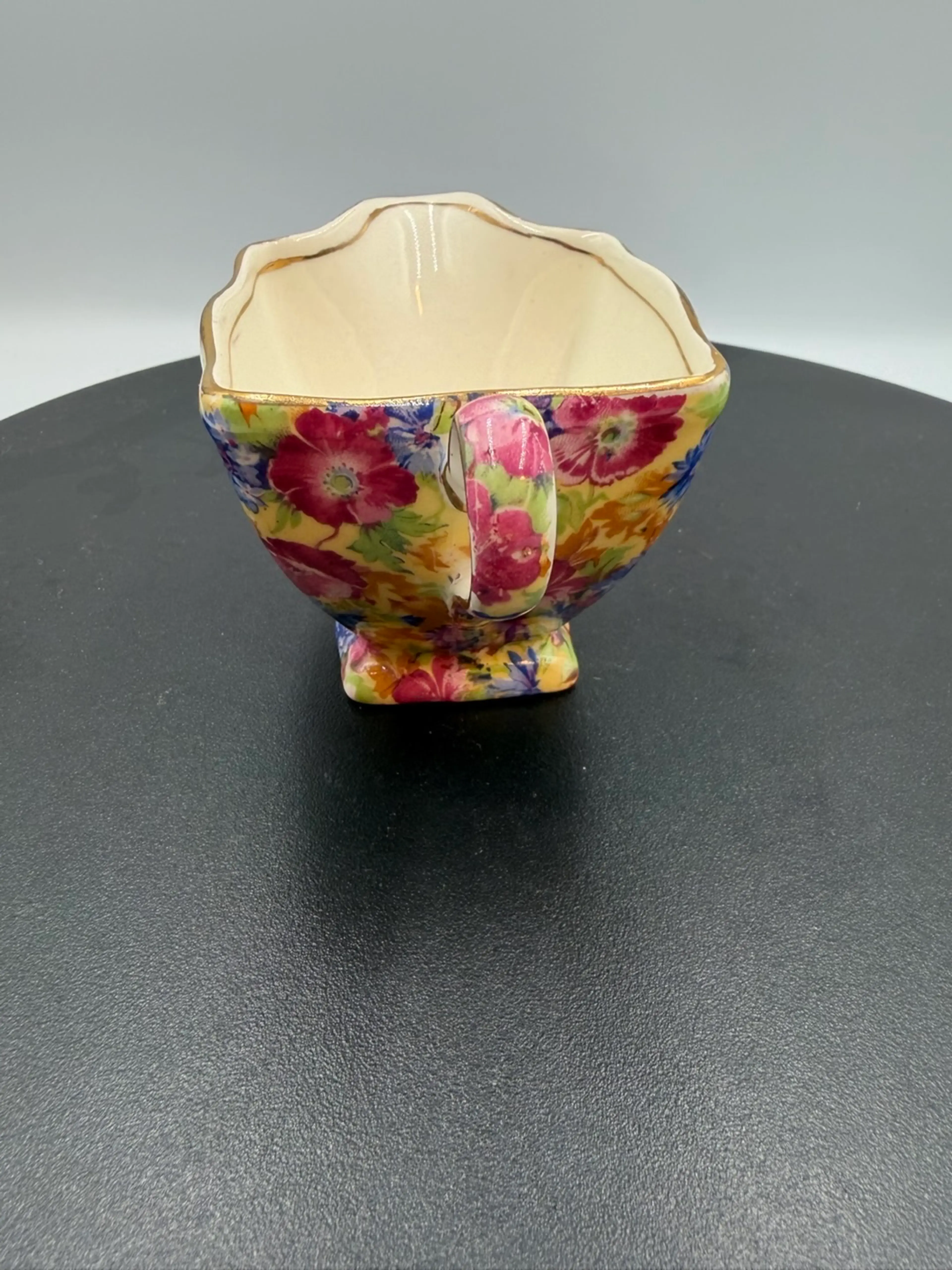 Image 2 of 7