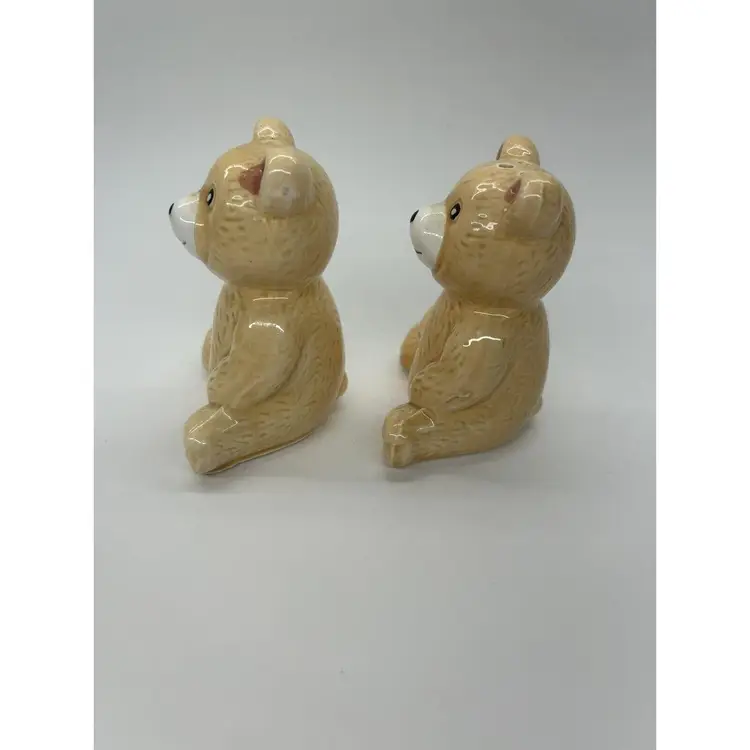 Cute Teddy Bear Salt & Pepper Shakers Vintage Set