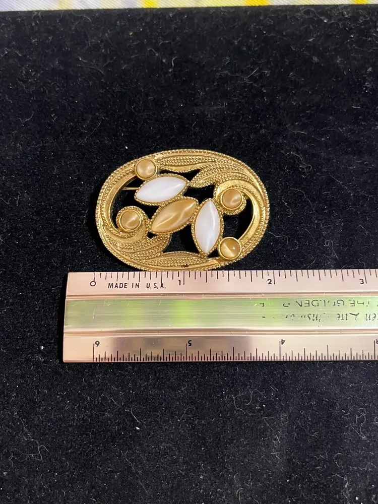 Vintage 1960s Gold-Tone Brooch | Mid-Century Lucite & Florentine Finish