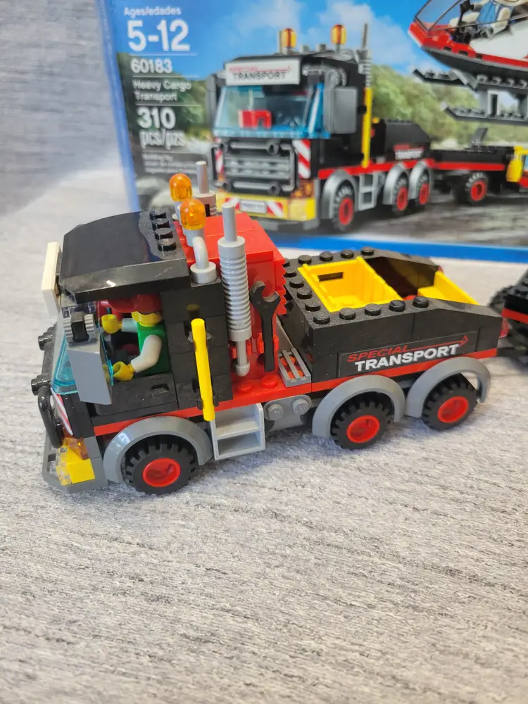 LEGO City 60183 Heavy Cargo Transport