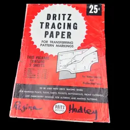 #188A Vintage Package Of Very Used Dritz Brand Dressmaker's Tracing Paper 
Tracing Paper Is Included But Well Used, Package Is In Separate Pieces - Brought More For The Nostalgia- Look At The Prices And Graphics!