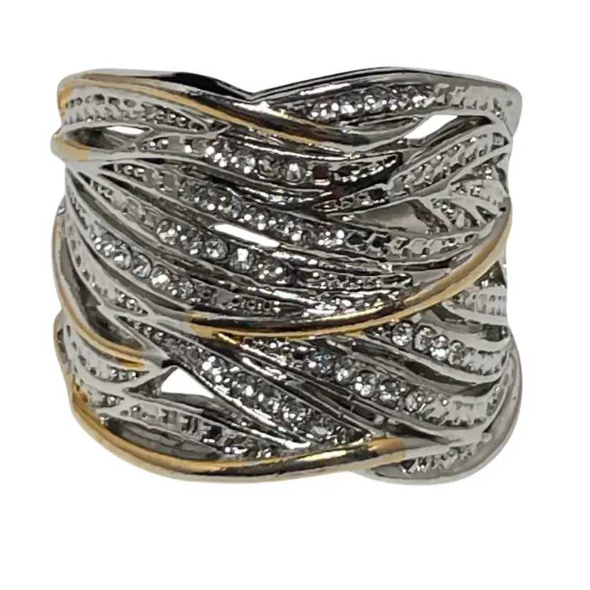 018 Silver And Gold Tone Rhinestone Ring Size 8.25