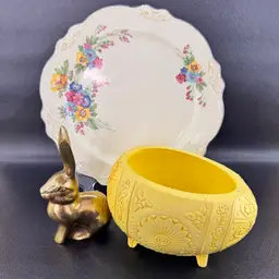 Here Comes Peter Cottontail Collection 🐇 - Vintage Easter Vingette