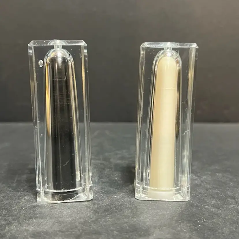 MARKDOWN! Brinnco Crystalline Black & White Acrylic Salt & Pepper Shakers NOS