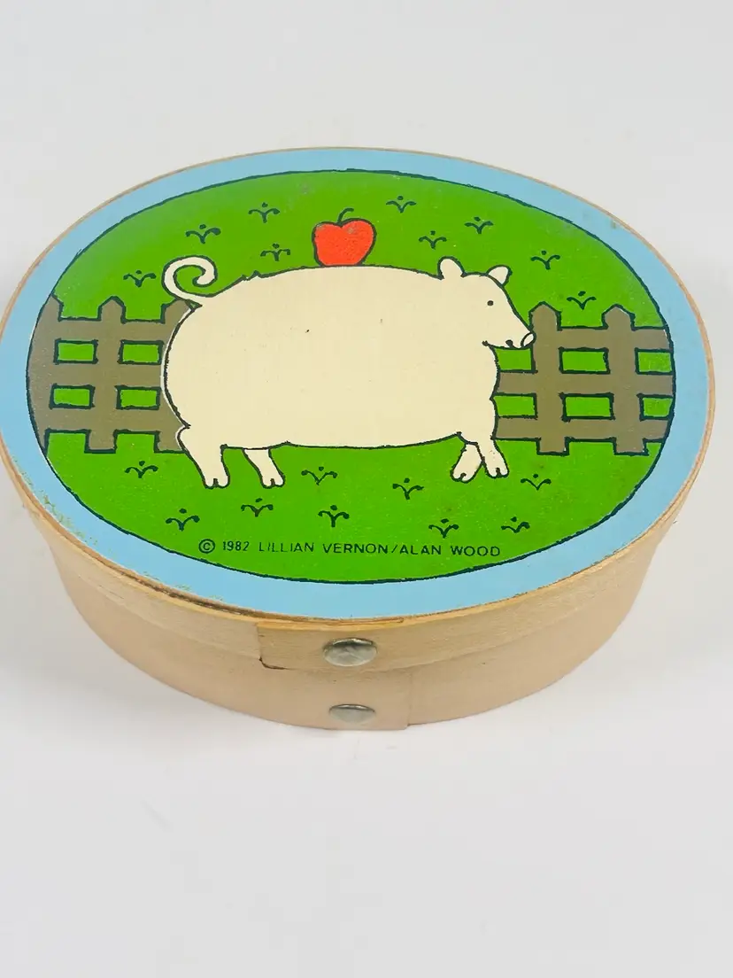 Vintage Lillian Vernon Wood Shaker Box Small 4.5 in Pig with Apple Vintage 1982