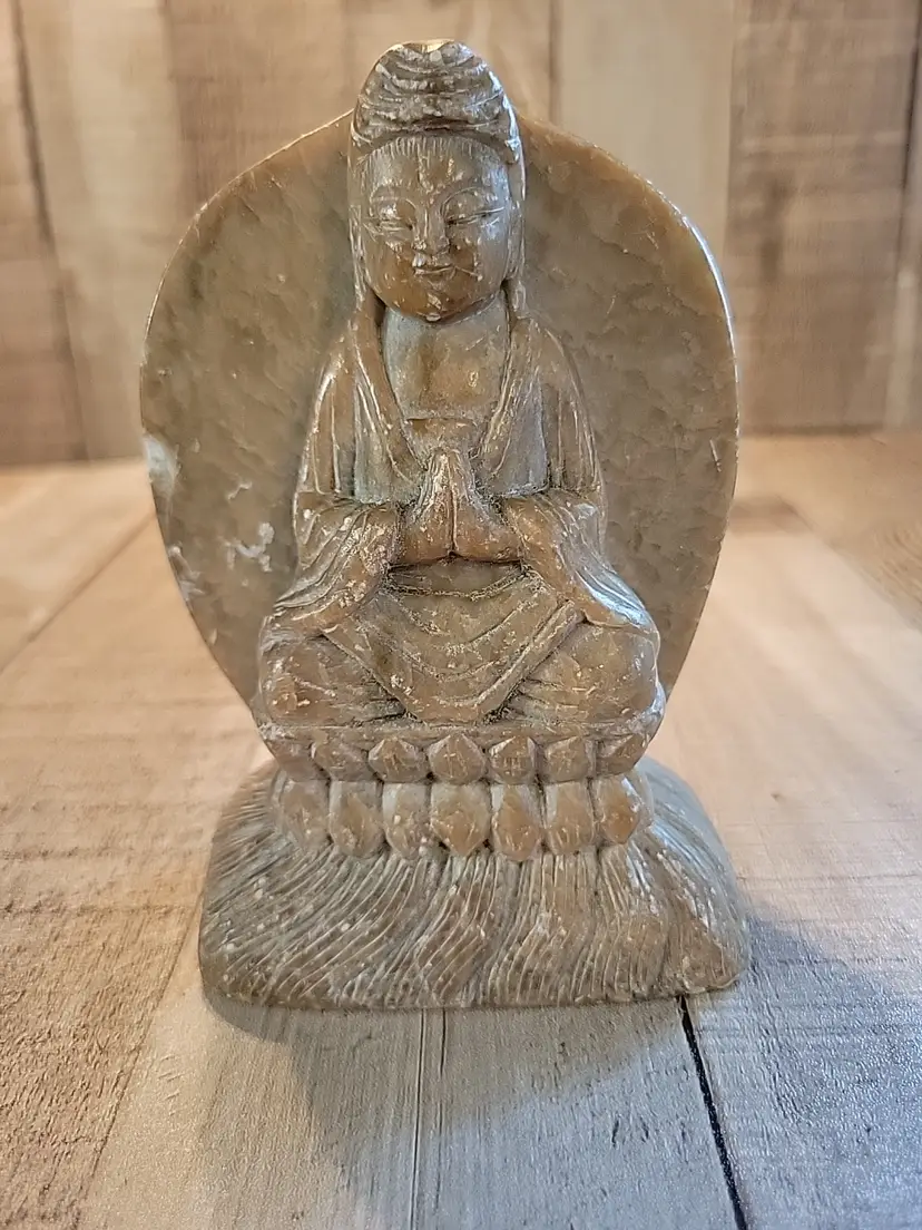 Vintage Hand Carved Soapstone Guan Yin Buddha Statue Figurine Base 5"