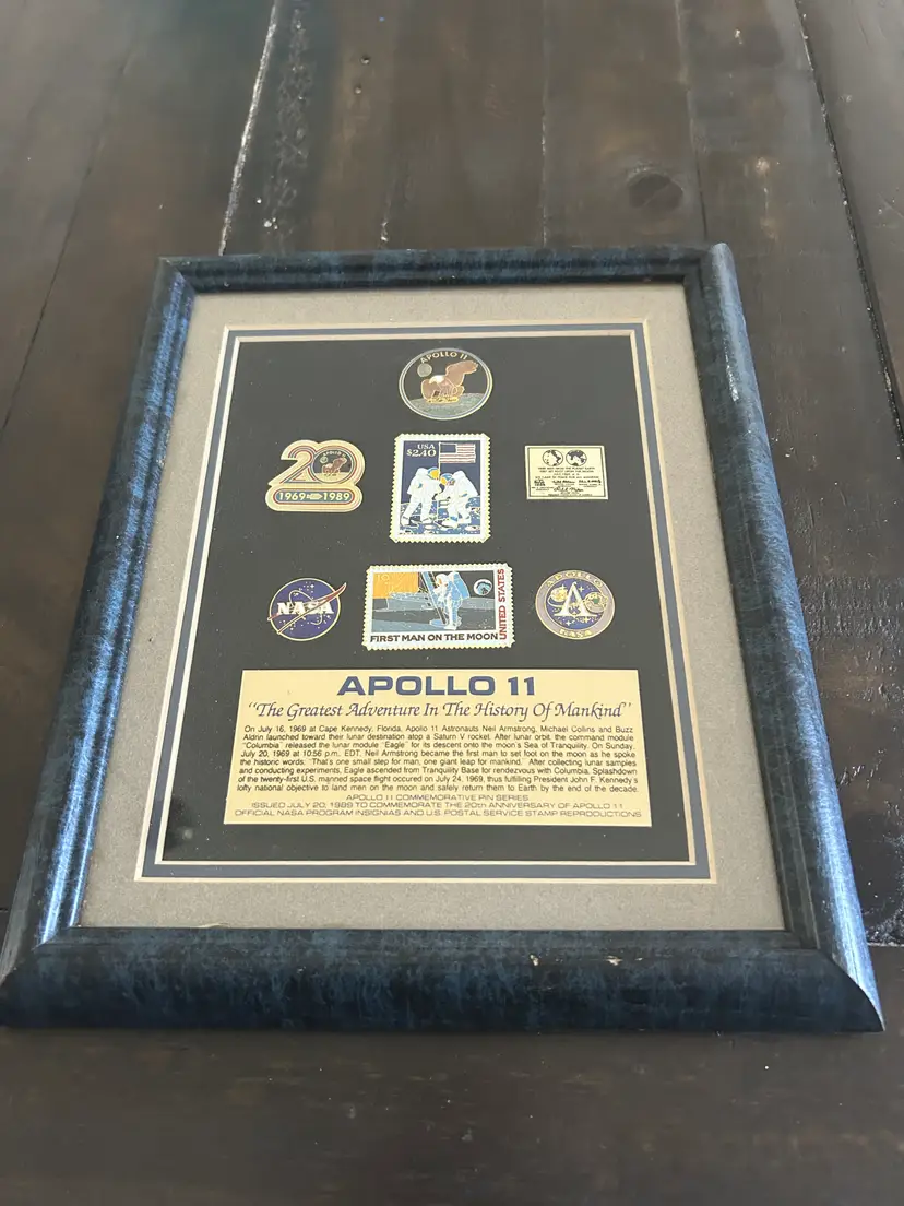 Apollo 11 plaque