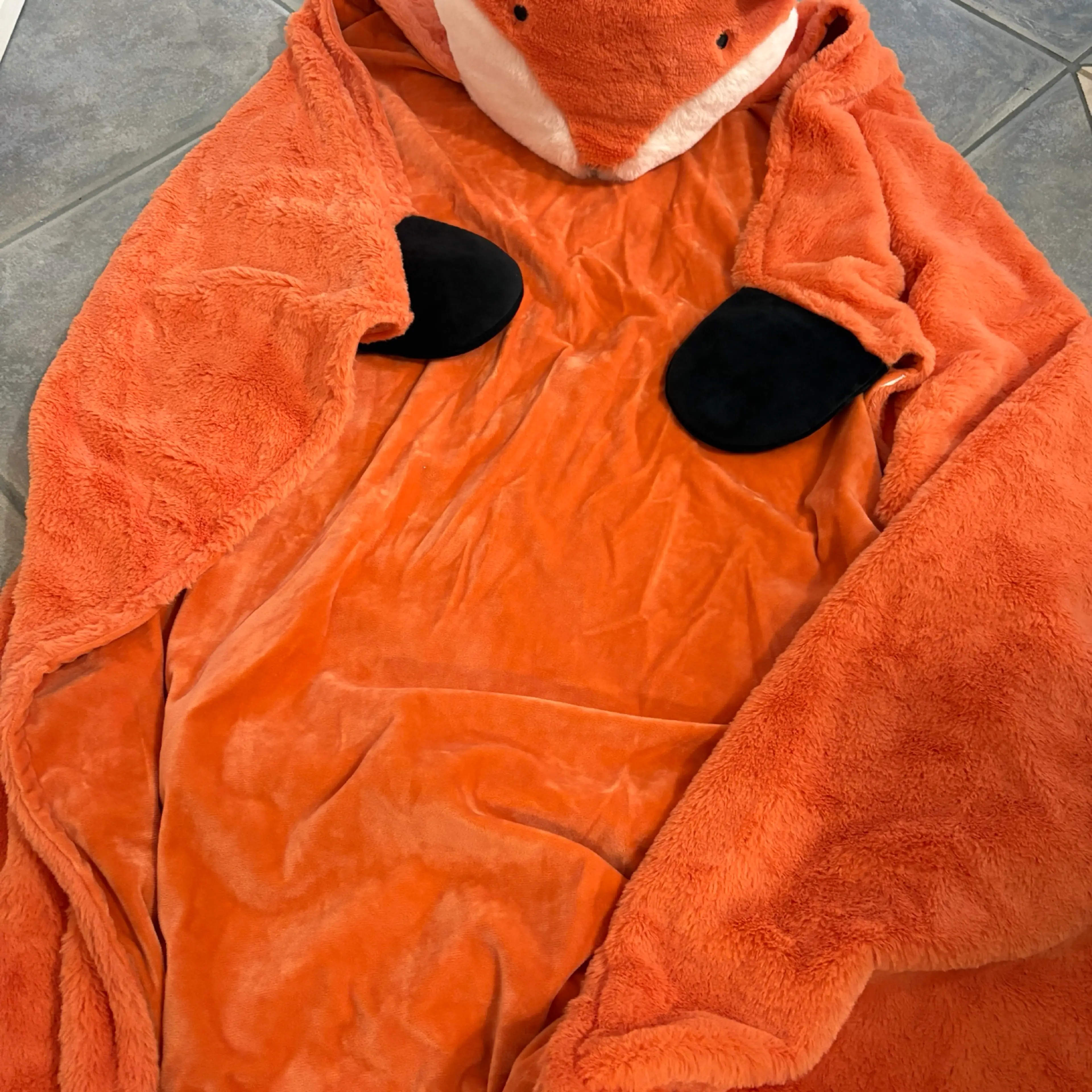 Image 3 of 4