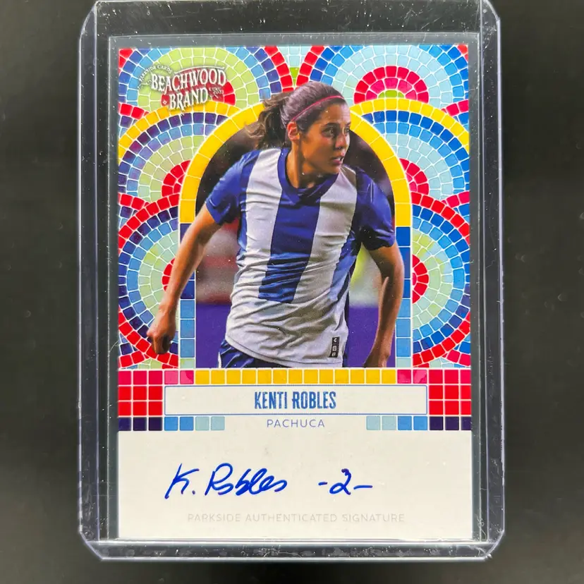 Kenti Robles 2025 Parkside Beachwood Brand Autograph Soccer Card