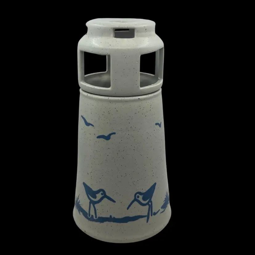 Vintage Sanibel (Florida) Pottery Lighthouse With Seagulls, 1984