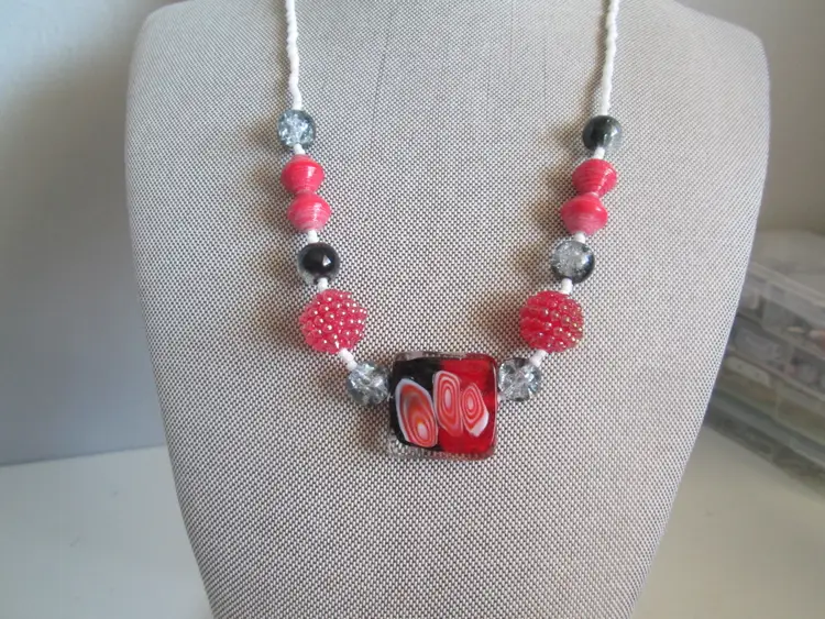 Vintage Red Venetian and Black and Clear Crackle Glass Beaded Necklace