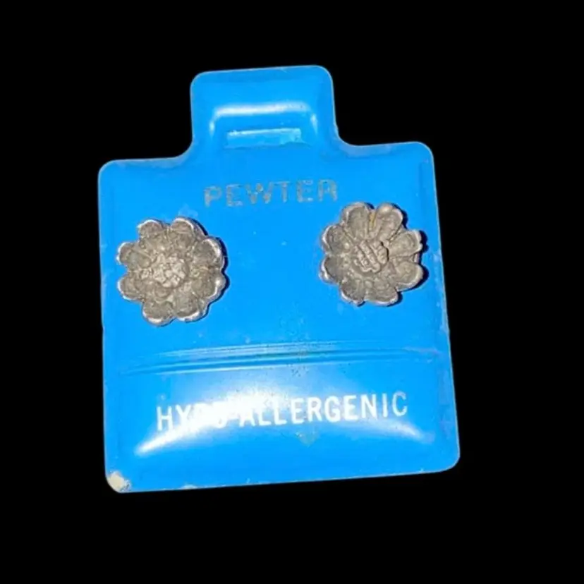#32- New Old Stock Vintage 1980S Pewter Post Earrings As Pictured