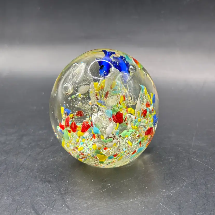 Vintage Art Glass Fish Ocean Bubbles Paperweight Paper Weight 3"