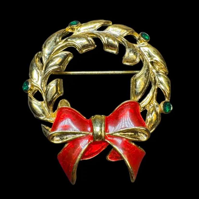 Christmas Wreath 2” Brooch Pin Gold Tone Holiday Jewelry Signed AAi