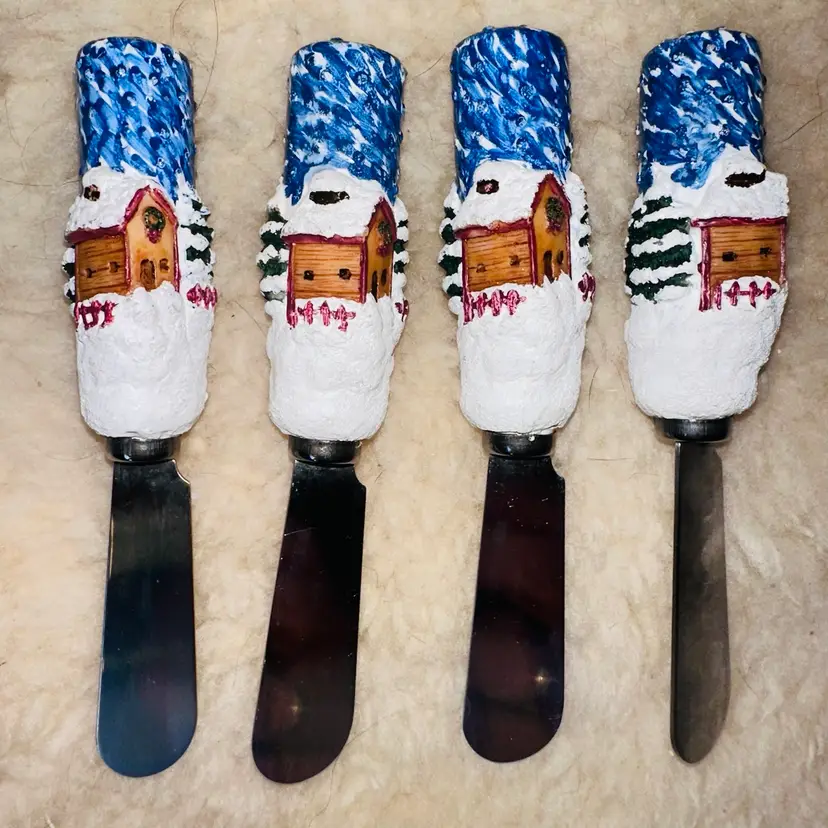 EUC Unbranded Stainless Steel Cheese Spread Knives Winter Cabin Woods Theme