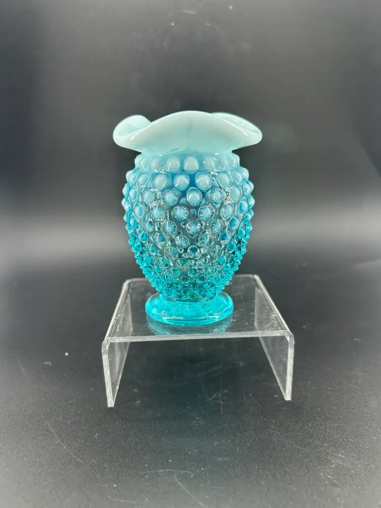 VINTAGE FENTON BLUE OPALESCENT HOBNAIL GLASS VASE, RUFFLED RIM
