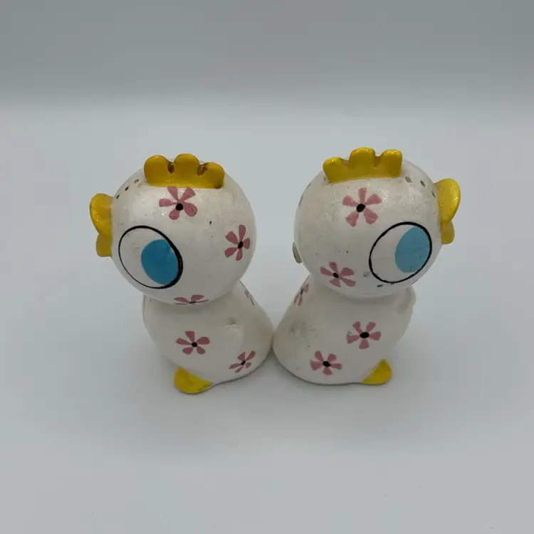 Holt Howard 1950’s Flower Chick Salt And Pepper , One Has Chip And Crack Stamped 4 1/2”h