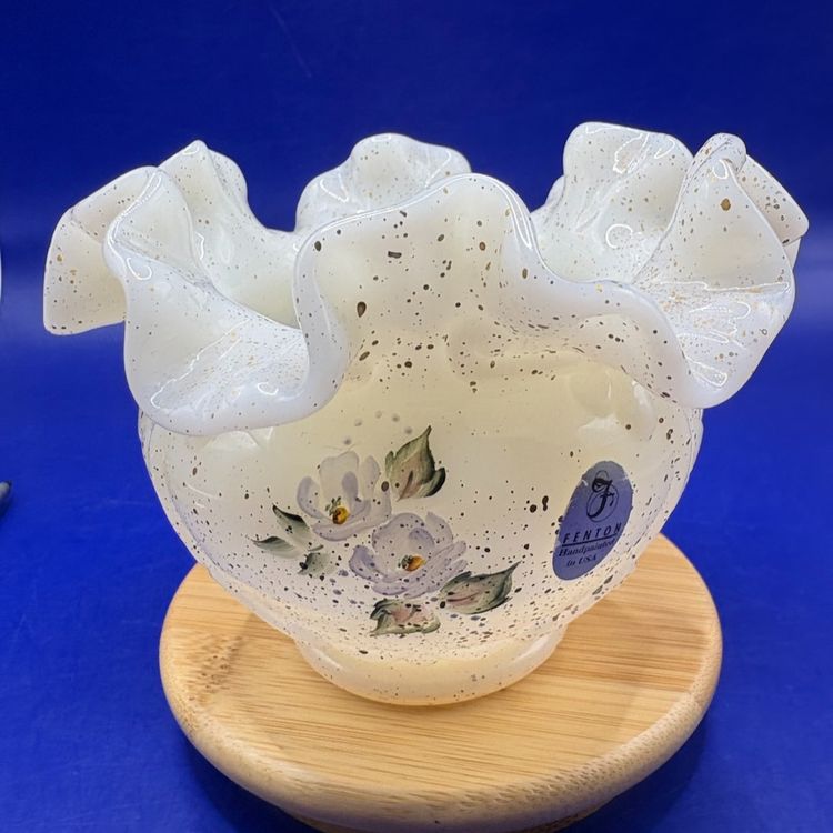 Fenton Romance Collection Ruffled Edge Glass Bowl Vase Signed B Cumberledge