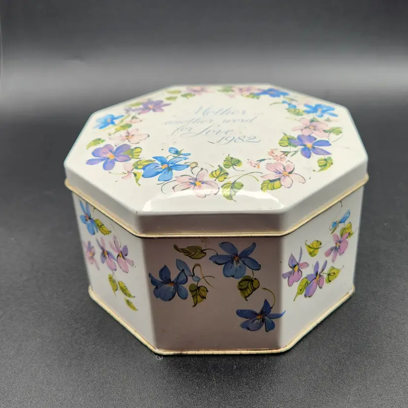 Vintage Avon Floral Mother's Day Tin