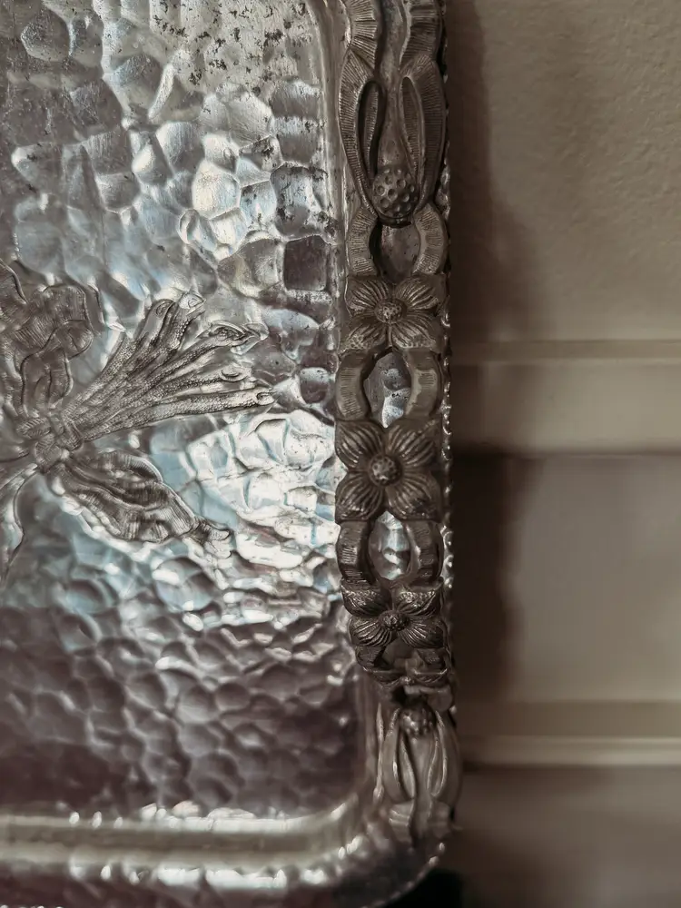 Vintage 1950 Hand Wrought Hammered Aluminum Floral Tray “Rodney Kent Silver 408”