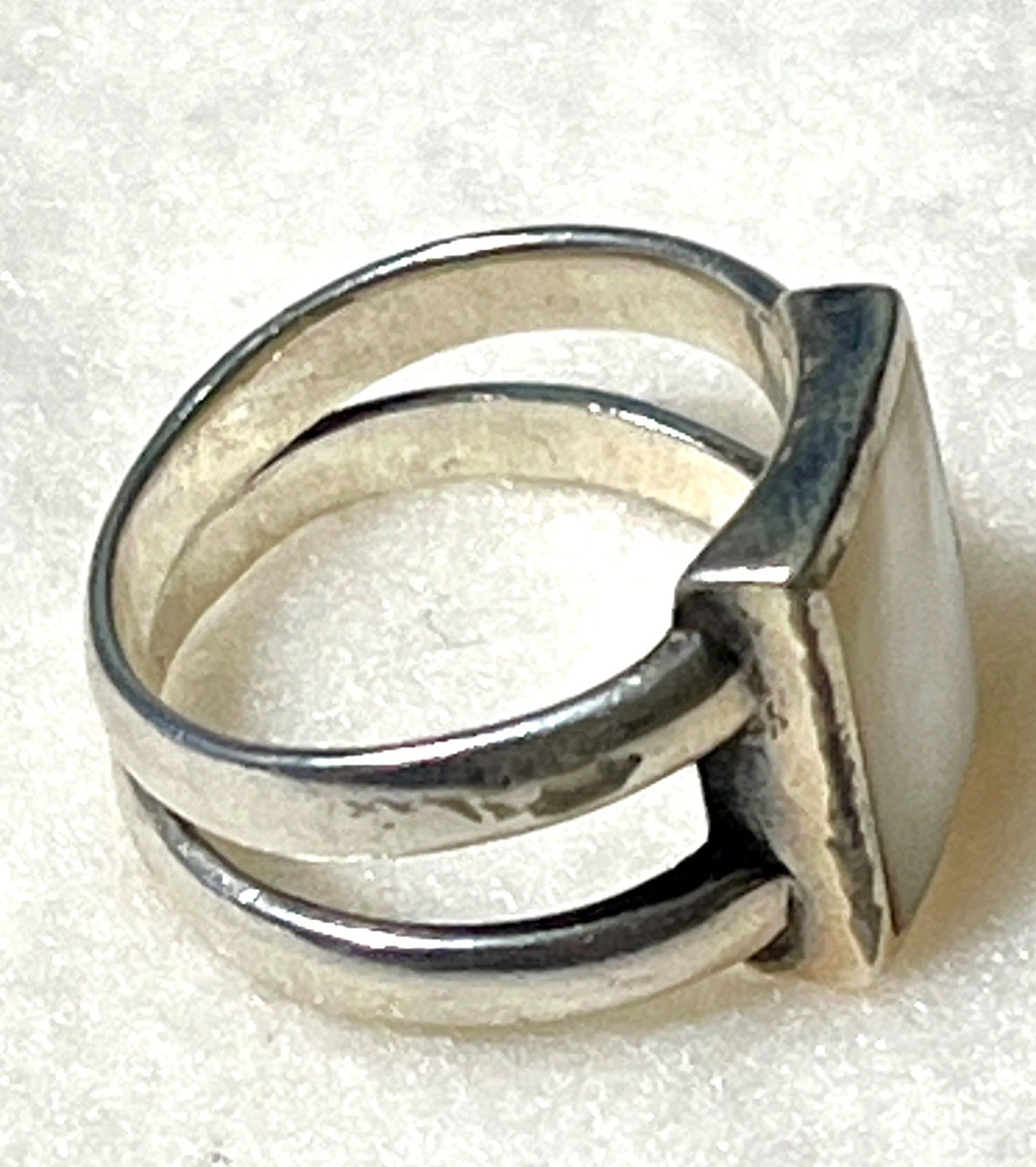Image 2 of 6